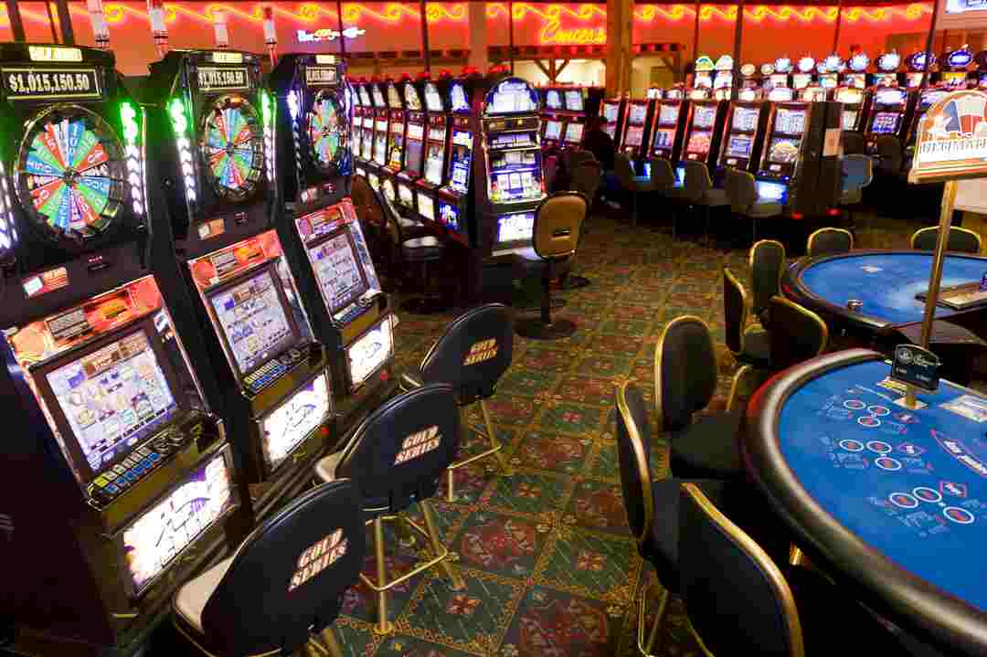 Game cuoc hap dan tai Titan King Resort and Casino